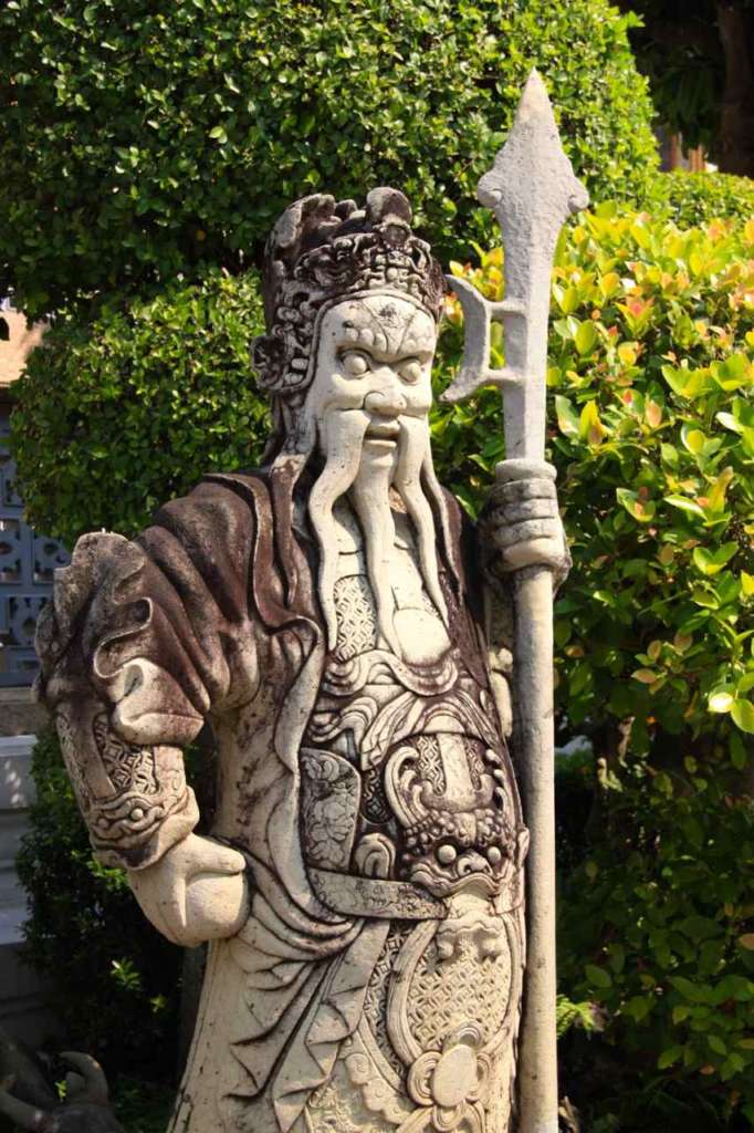 Estatua. Gran Palacio Real Bangkok. 10 curiosidades sobre Bangkok.